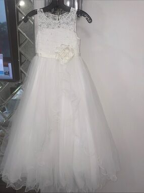 White Lace & Tulle Flower Girl/communion Dress